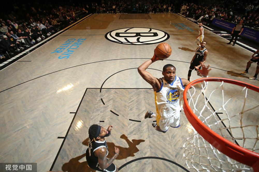 也透露出中 也透露出中